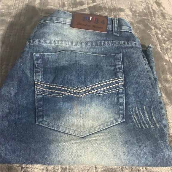 Bleecker Mercer.  Jeans - Picture 3 of 5